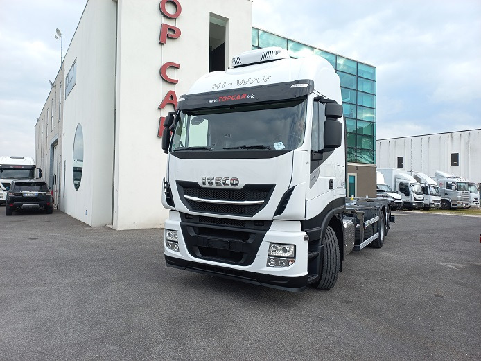 IVECO AS260S48 - 캡 새시 트럭 : 사진 4 IVECO AS260S48 - 캡 새시 트럭 : 사진 4