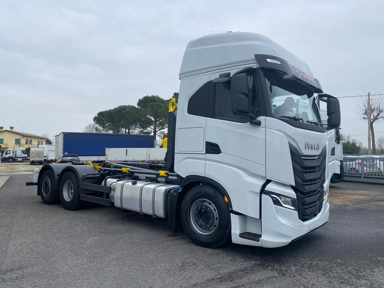 IVECO S-WAY AS260S48 - 트럭 : 사진 5 IVECO S-WAY AS260S48 - 트럭 : 사진 5