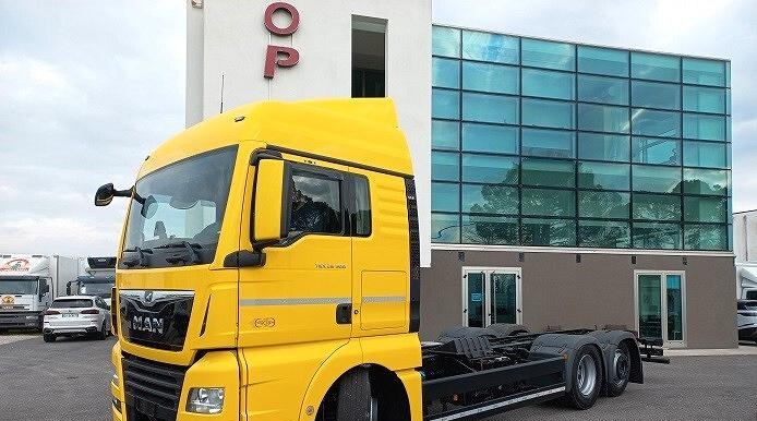 MAN TGX 26.500 EURO 6 2019 A TELAIO FULL OPTIONAL - 캡 새시 트럭 : 사진 1 MAN TGX 26.500 EURO 6 2019 A TELAIO FULL OPTIONAL - 캡 새시 트럭 : 사진 1