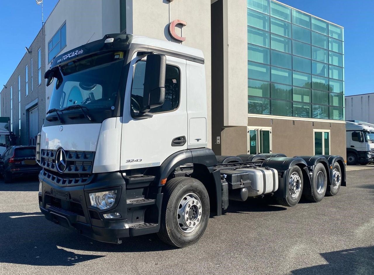 MERCEDES-BENZ AROCS 32.43 - 캡 새시 트럭 : 사진 1 MERCEDES-BENZ AROCS 32.43 - 캡 새시 트럭 : 사진 1