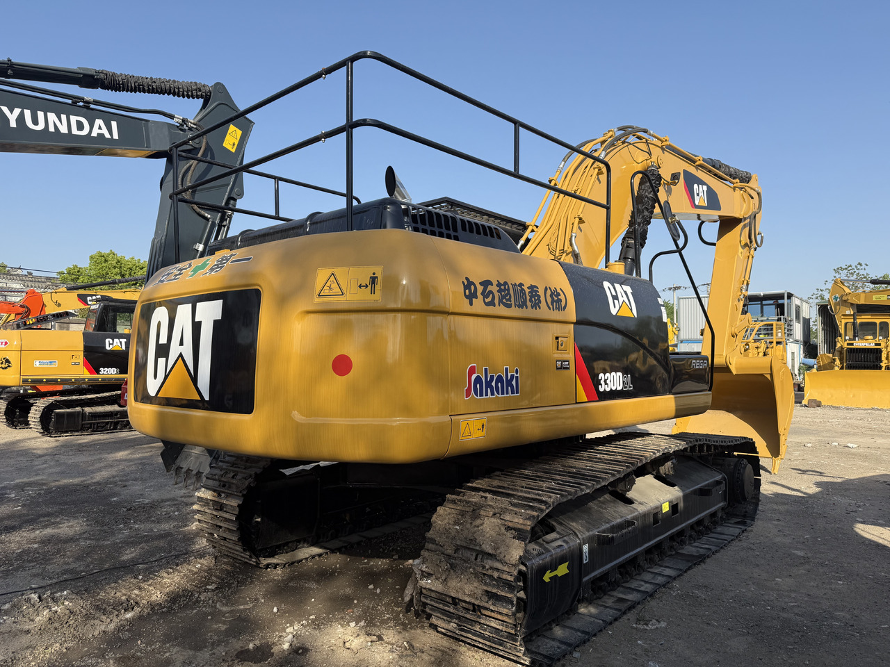 CATERPILLAR CAT320D2L excavator for sale at good price - 크롤러 굴삭기 : 사진 1 CATERPILLAR CAT320D2L excavator for sale at good price - 크롤러 굴삭기 : 사진 1