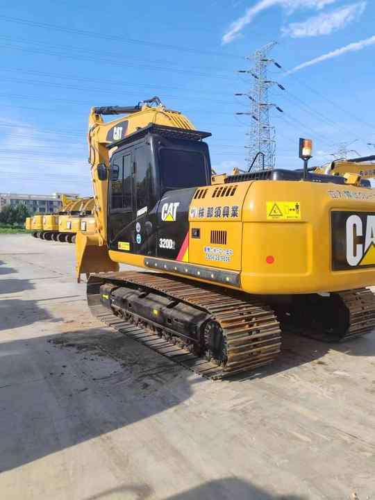 Durable Second Hand Machine Original Used Caterpillar Excavator CAT 330D2 USED 329D2 320D2 325D 315D Excavator - 크롤러 굴삭기 : 사진 4 Durable Second Hand Machine Original Used Caterpillar Excavator CAT 330D2 USED 329D2 320D2 325D 315D Excavator - 크롤러 굴삭기 : 사진 4