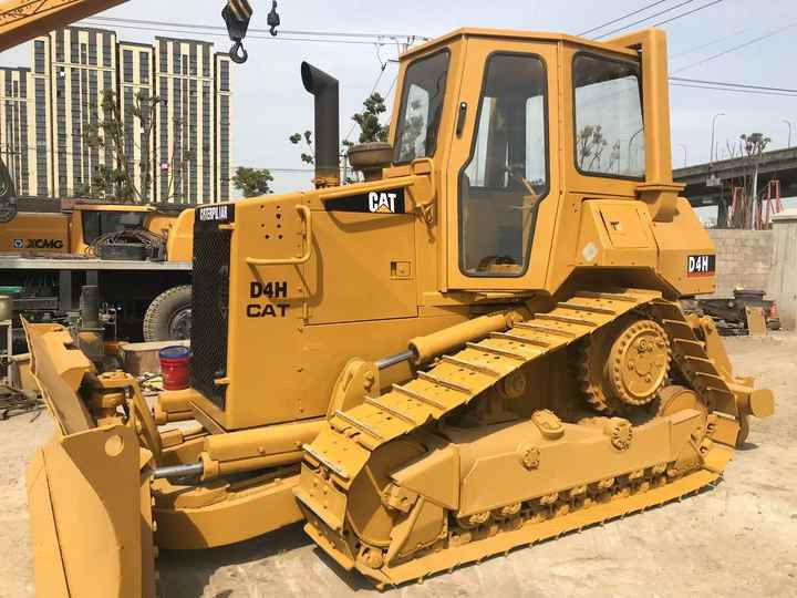 Good Condition D4H Bulldozer New Crawler Bulldozer with Parts Price Bulldozers - 불도저 : 사진 2 Good Condition D4H Bulldozer New Crawler Bulldozer with Parts Price Bulldozers - 불도저 : 사진 2