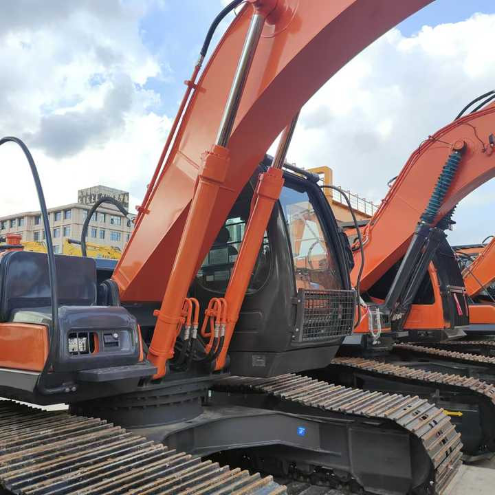 Hitachi Brand Zx210 Crawler Excavator 21tons Digger for Sale Used Hitachi Zx200 210 350 Excavator in Stock on Sale - 굴착기 : 사진 3 Hitachi Brand Zx210 Crawler Excavator 21tons Digger for Sale Used Hitachi Zx200 210 350 Excavator in Stock on Sale - 굴착기 : 사진 3