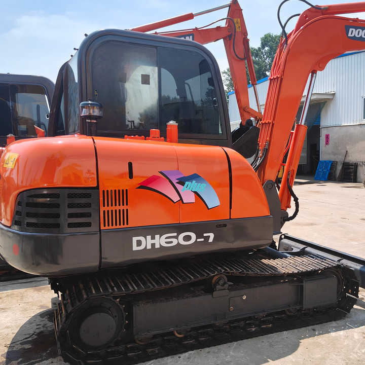 Original Second-hand Doosan DH60-7 Excavator Is in Good Condition Strong and Simple Maintenance - 크롤러 굴삭기 : 사진 2 Original Second-hand Doosan DH60-7 Excavator Is in Good Condition Strong and Simple Maintenance - 크롤러 굴삭기 : 사진 2