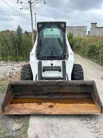 USED BOBCAT S300 Skid-steer Loader with Very Good Performance Is for Sale at a Low Price. S160/s185/s220/330 in Stock - 스키드 스티어 로더 : 사진 5 USED BOBCAT S300 Skid-steer Loader with Very Good Performance Is for Sale at a Low Price. S160/s185/s220/330 in Stock - 스키드 스티어 로더 : 사진 5