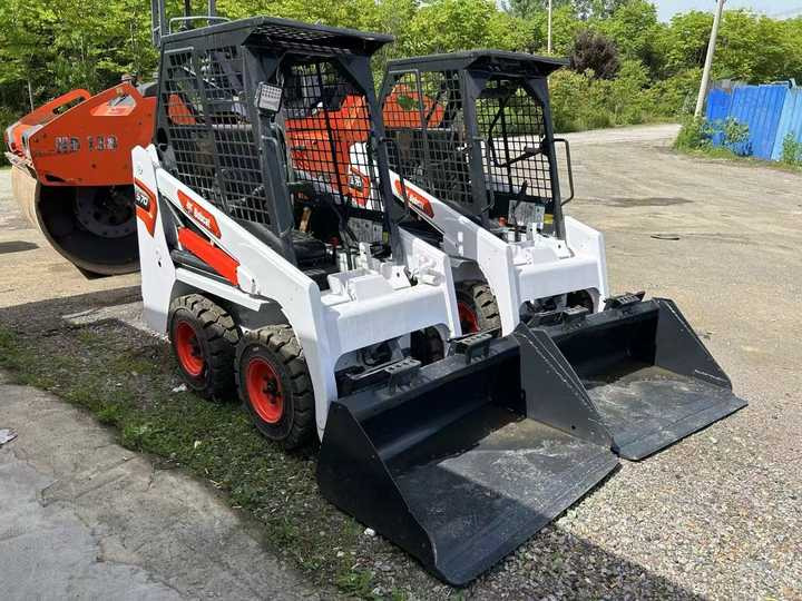 Used Bobcat S70 Skid Teer in Stock Good Condition bobcat S70 S160 185 300 330 Skid Steer for Sale - 스키드 스티어 로더 : 사진 3 Used Bobcat S70 Skid Teer in Stock Good Condition bobcat S70 S160 185 300 330 Skid Steer for Sale - 스키드 스티어 로더 : 사진 3