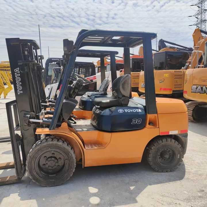 Used Japan Brand toyota 3 Tons Forklift on Hot Sale toyota Forklift 10 Ton 3ton 5 Ton Forklift - 지게차 : 사진 1 Used Japan Brand toyota 3 Tons Forklift on Hot Sale toyota Forklift 10 Ton 3ton 5 Ton Forklift - 지게차 : 사진 1