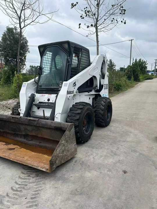 Very Good Machine Used Skid Wheel Loader Bobcat S300 for Sale - 스키드 스티어 로더 : 사진 4 Very Good Machine Used Skid Wheel Loader Bobcat S300 for Sale - 스키드 스티어 로더 : 사진 4