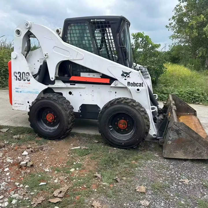 Very Good Machine Used Skid Wheel Loader Bobcat S300 for Sale - 스키드 스티어 로더 : 사진 1 Very Good Machine Used Skid Wheel Loader Bobcat S300 for Sale - 스키드 스티어 로더 : 사진 1