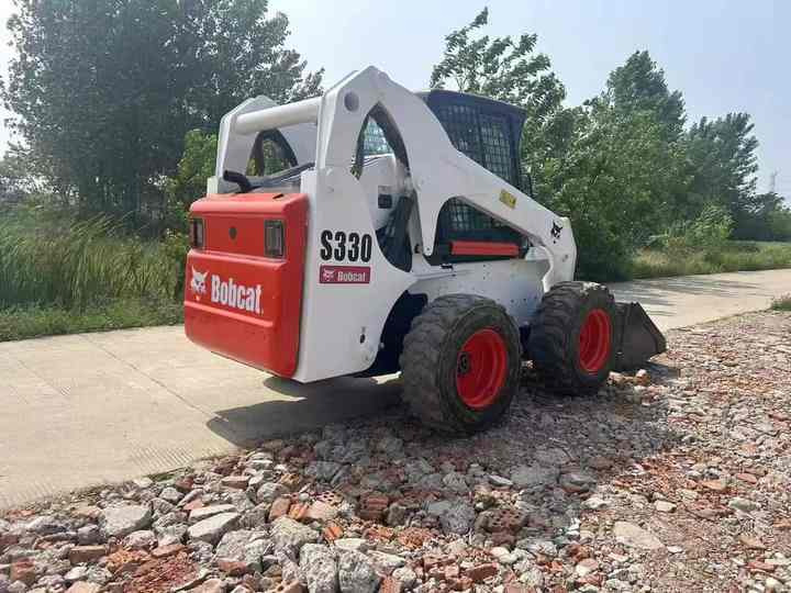 Very Low Price American Brand Used Bobcat S330 Skid Steer Loader with Superior Performance for Sale S160/S180/S300 in Stock - 스키드 스티어 로더 : 사진 3 Very Low Price American Brand Used Bobcat S330 Skid Steer Loader with Superior Performance for Sale S160/S180/S300 in Stock - 스키드 스티어 로더 : 사진 3