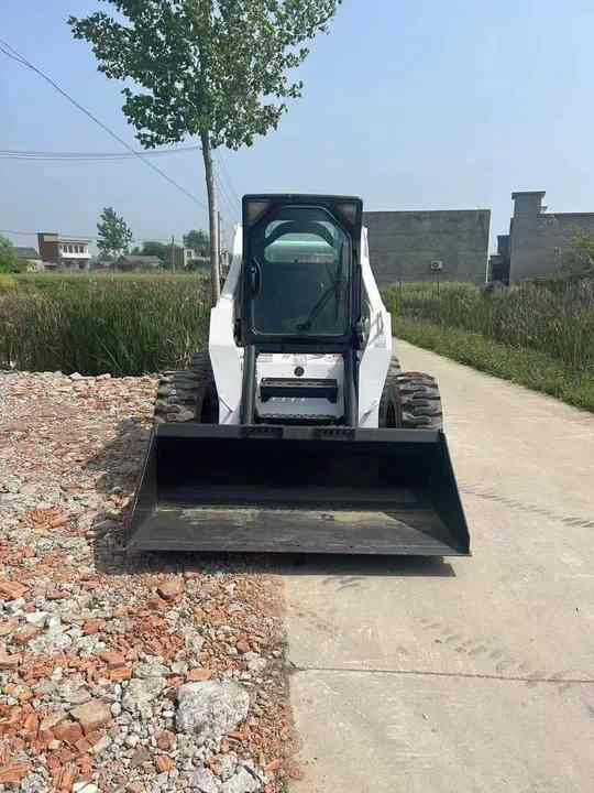 Very Low Price American Brand Used Bobcat S330 Skid Steer Loader with Superior Performance for Sale S160/S180/S300 in Stock - 스키드 스티어 로더 : 사진 2 Very Low Price American Brand Used Bobcat S330 Skid Steer Loader with Superior Performance for Sale S160/S180/S300 in Stock - 스키드 스티어 로더 : 사진 2