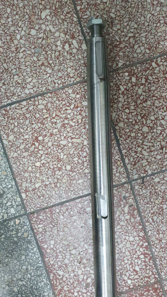 Wał odrzutnika kombajn Deutz Fahr 0625_6572 - 예비 부속 농업용 기계 용 : 사진 3 Wał odrzutnika kombajn Deutz Fahr 0625_6572 - 예비 부속 농업용 기계 용 : 사진 3