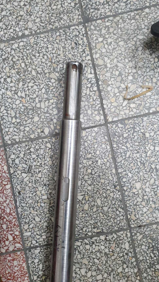 Wał odrzutnika kombajn Deutz Fahr 0625_6572 - 예비 부속 농업용 기계 용 : 사진 2 Wał odrzutnika kombajn Deutz Fahr 0625_6572 - 예비 부속 농업용 기계 용 : 사진 2