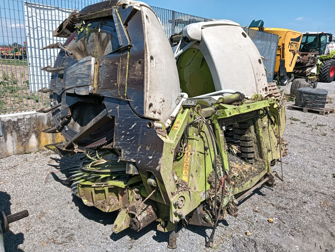 CLAAS ORBIS 600 - 콤바인 헤더 트레일러 : 사진 4 CLAAS ORBIS 600 - 콤바인 헤더 트레일러 : 사진 4