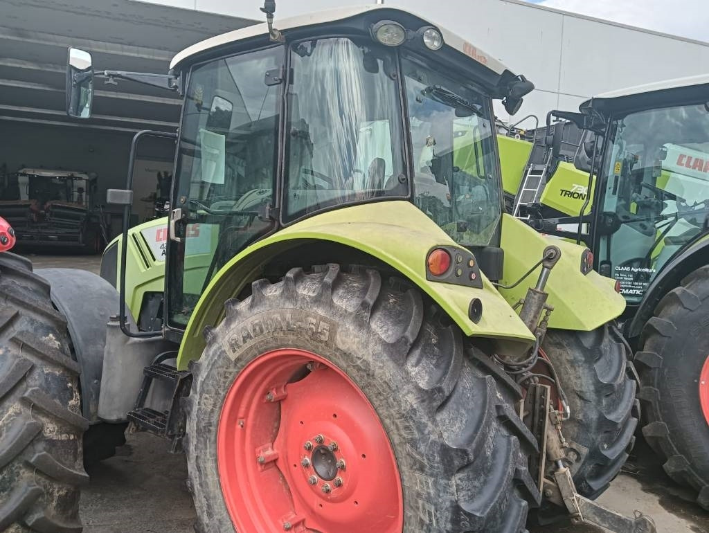 리스 Claas Arion 420  Claas Arion 420 : 사진 9