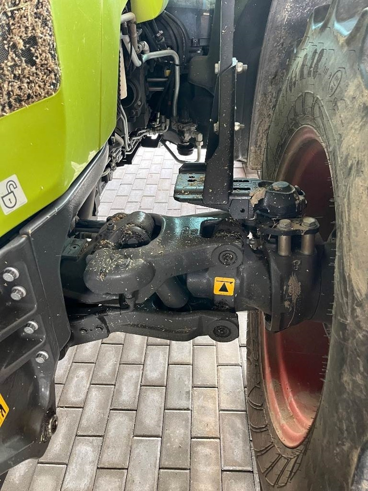 Claas Arion 440 - 장궤형 트랙터 : 사진 5 Claas Arion 440 - 장궤형 트랙터 : 사진 5