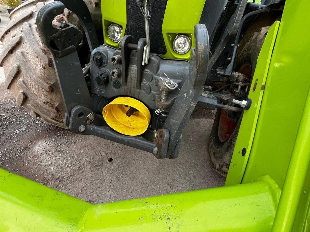 Claas Arion 650 Cmatic - 장궤형 트랙터 : 사진 2 Claas Arion 650 Cmatic - 장궤형 트랙터 : 사진 2