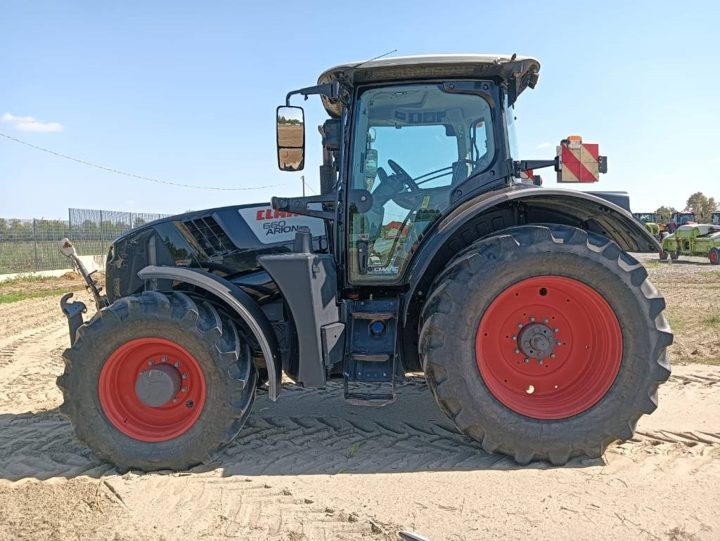 Claas Arion 660 CMATIC - 장궤형 트랙터 : 사진 4 Claas Arion 660 CMATIC - 장궤형 트랙터 : 사진 4