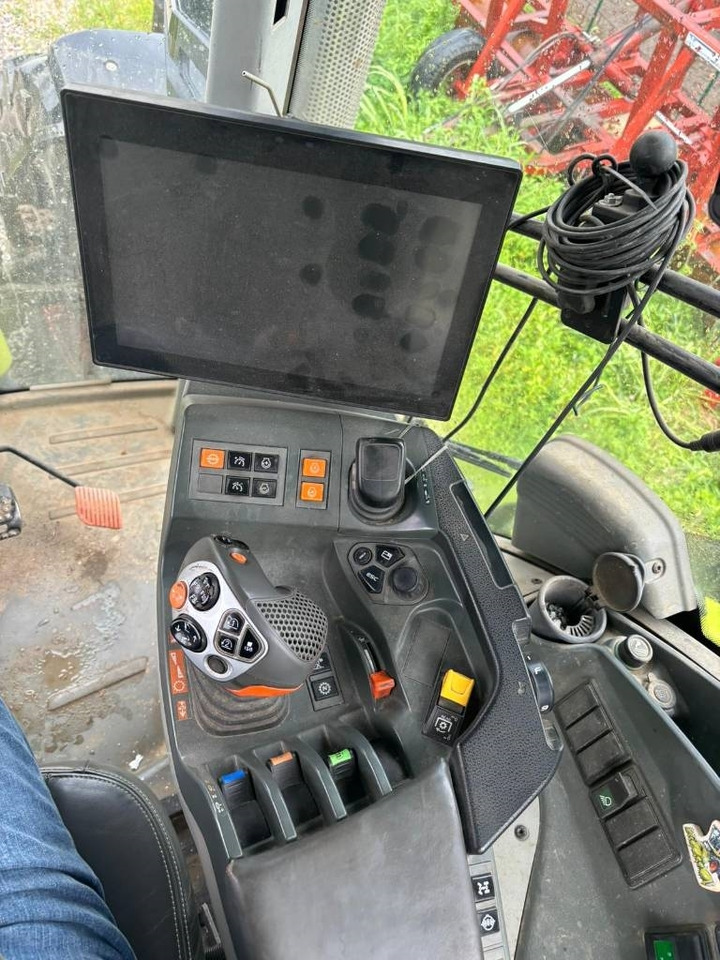 Claas Axion 830 Cmatic - 장궤형 트랙터 : 사진 2 Claas Axion 830 Cmatic - 장궤형 트랙터 : 사진 2