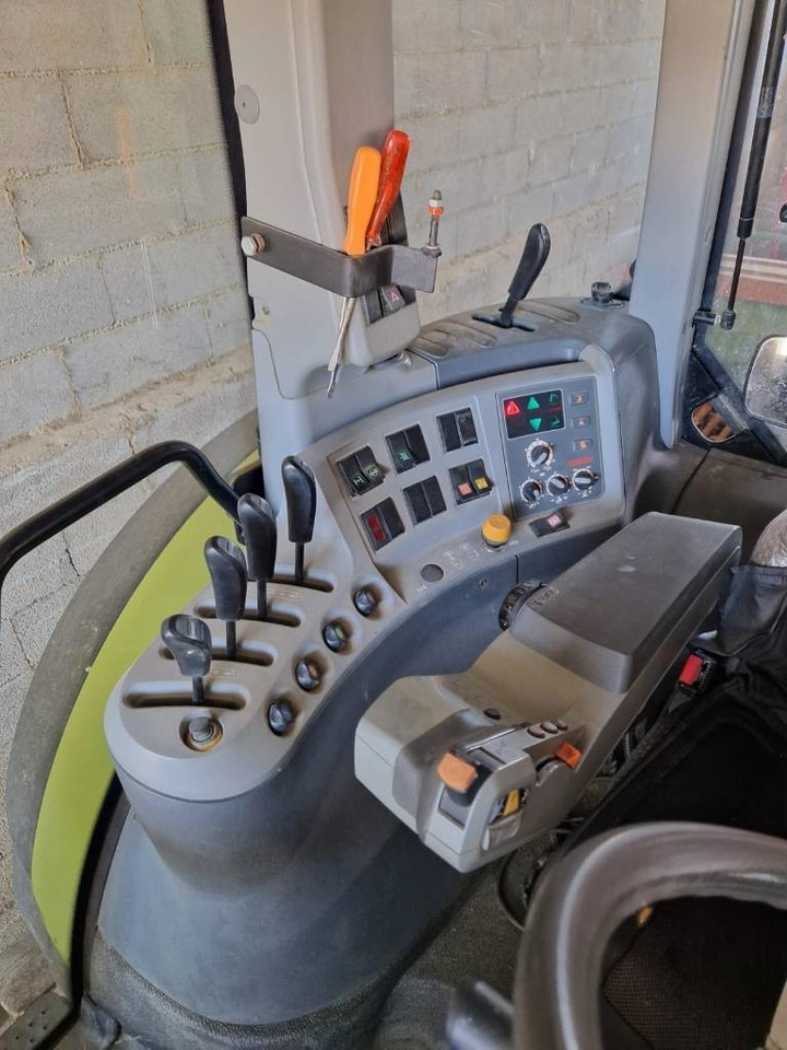Claas Axion 850 Cebis - 장궤형 트랙터 : 사진 5 Claas Axion 850 Cebis - 장궤형 트랙터 : 사진 5