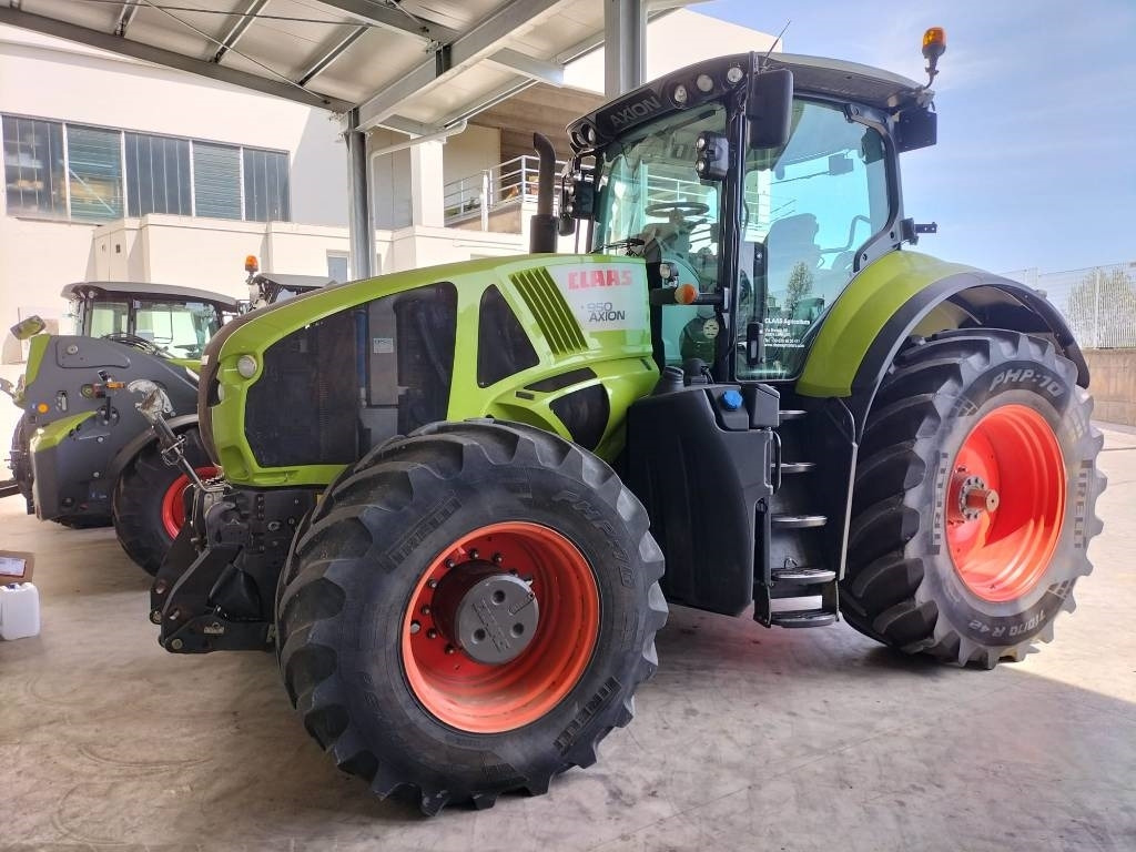 Claas Axion 950 Cmatic - 장궤형 트랙터 : 사진 3 Claas Axion 950 Cmatic - 장궤형 트랙터 : 사진 3