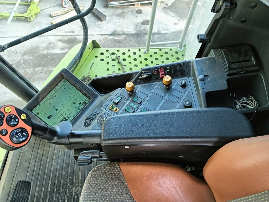 Claas Lexion 570 - 목초수확기 : 사진 3 Claas Lexion 570 - 목초수확기 : 사진 3