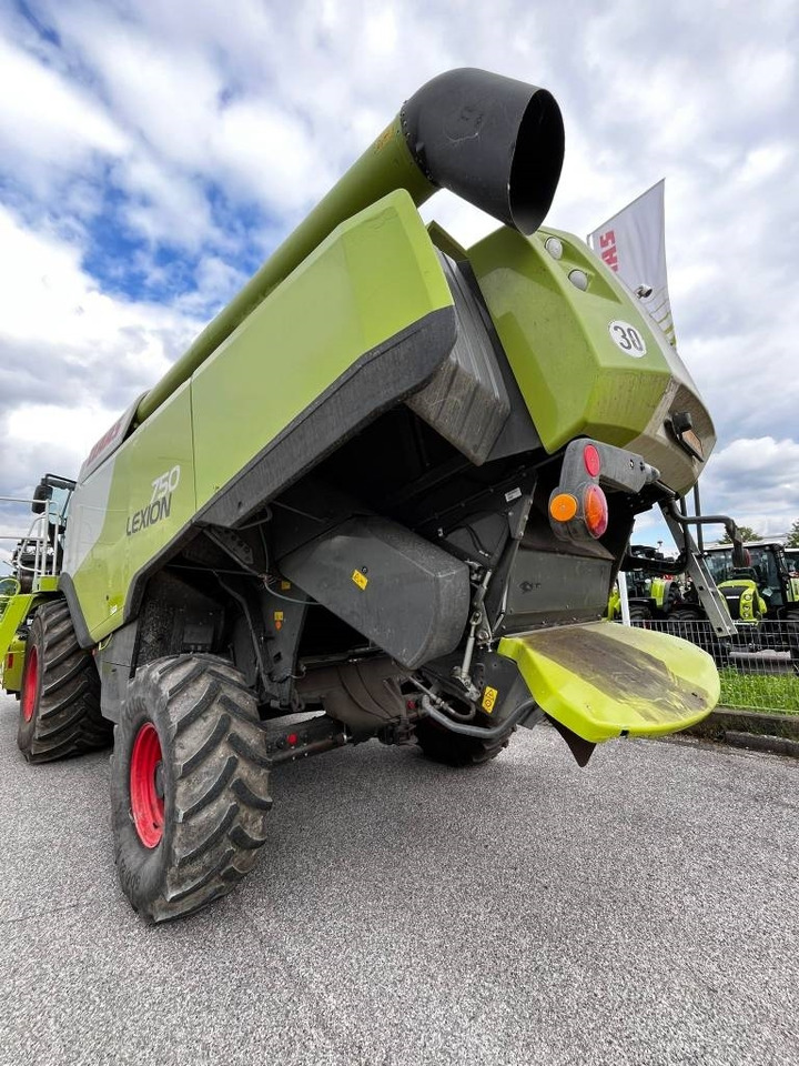 Claas Lexion 750 - 목초수확기 : 사진 2 Claas Lexion 750 - 목초수확기 : 사진 2