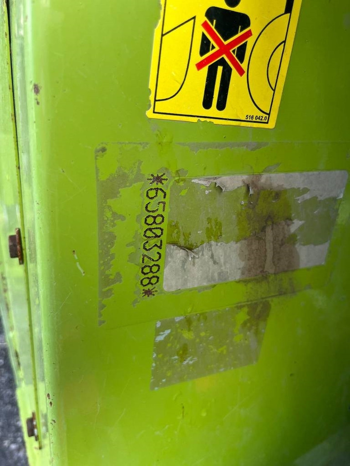 건초 및 목초 장비 Claas Orbis 600 : 사진 8 건초 및 목초 장비 Claas Orbis 600 : 사진 8