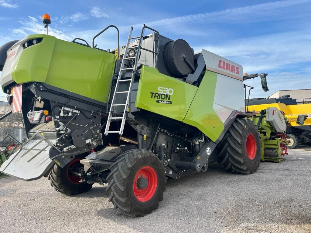 Claas TRION 530 MONTANA - 목초수확기 : 사진 1 Claas TRION 530 MONTANA - 목초수확기 : 사진 1
