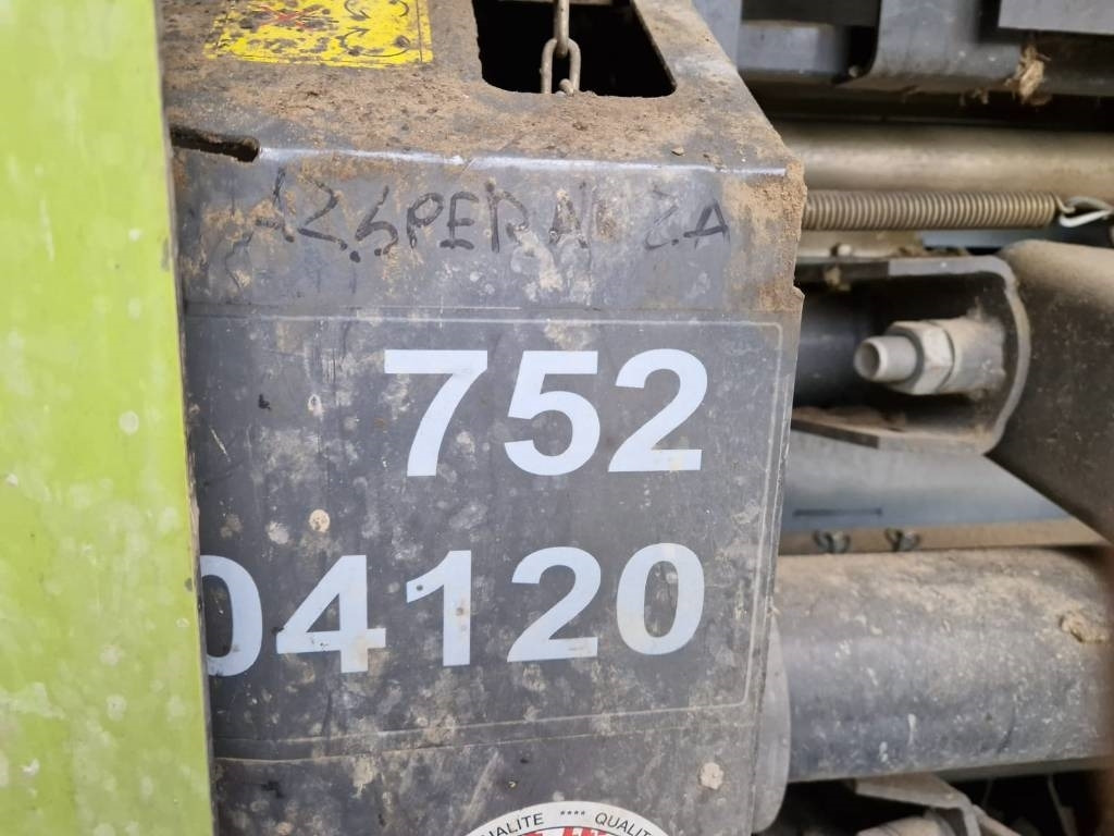 Claas VARIANT 380 PRO RF - 원형 베일러 : 사진 2 Claas VARIANT 380 PRO RF - 원형 베일러 : 사진 2