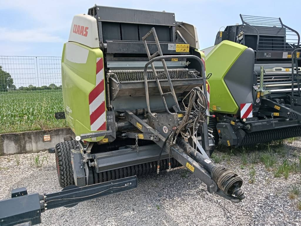 Claas Variant 480 RF - 원형 베일러 : 사진 1 Claas Variant 480 RF - 원형 베일러 : 사진 1