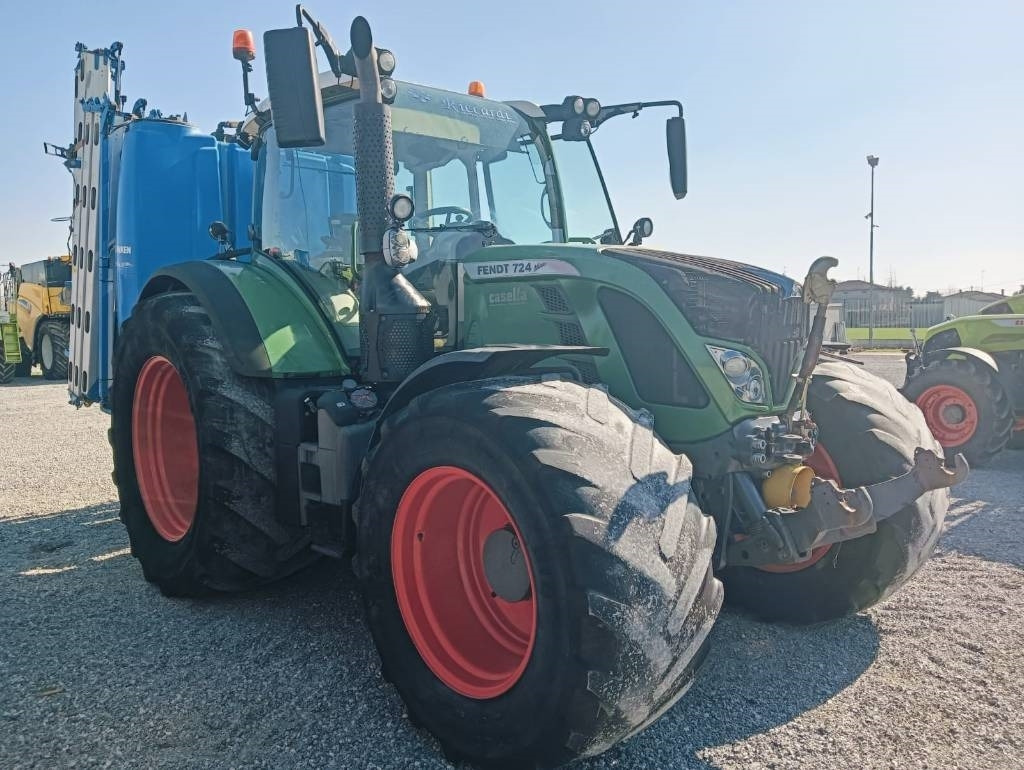 Fendt 724 Profi Plus - 장궤형 트랙터 : 사진 1 Fendt 724 Profi Plus - 장궤형 트랙터 : 사진 1