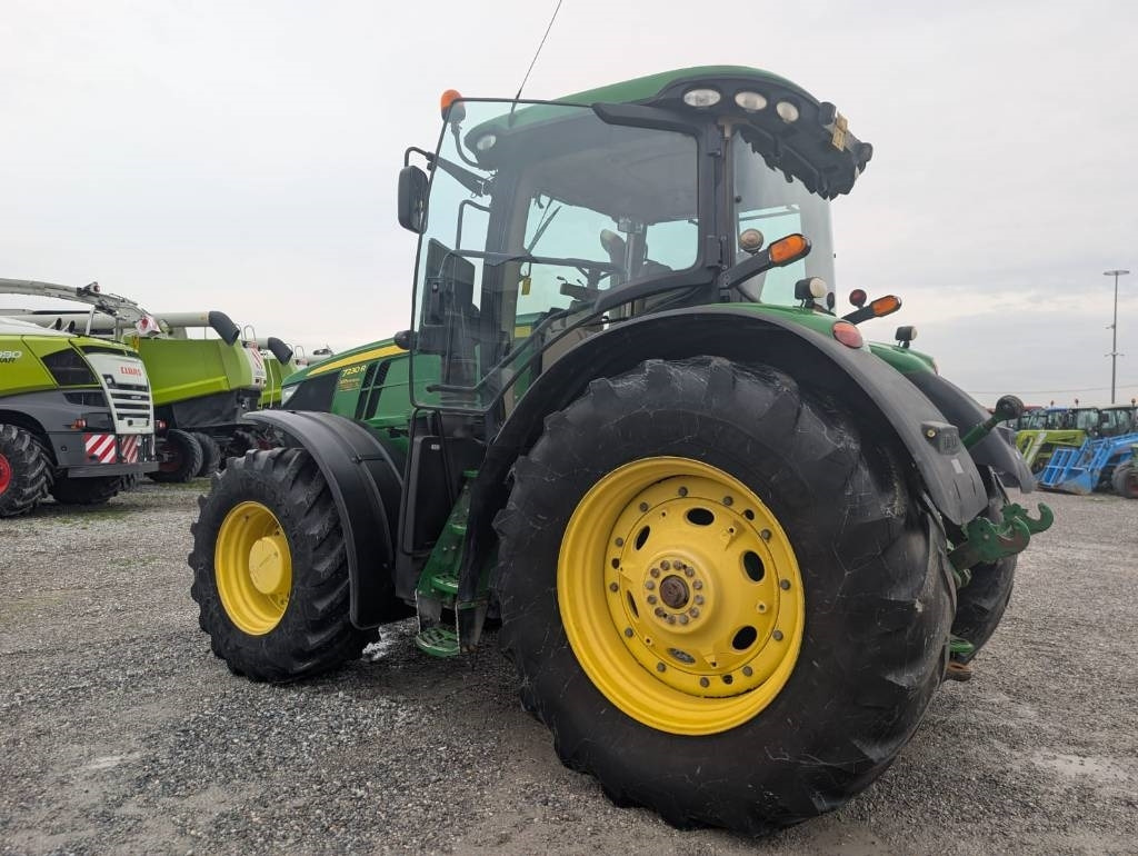 John Deere 7230 R - 장궤형 트랙터 : 사진 4 John Deere 7230 R - 장궤형 트랙터 : 사진 4