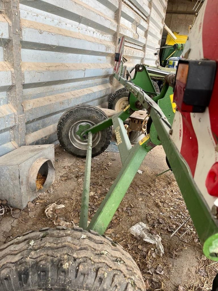 Krone KWT 882 - 반전기/ 레이크 : 사진 2 Krone KWT 882 - 반전기/ 레이크 : 사진 2