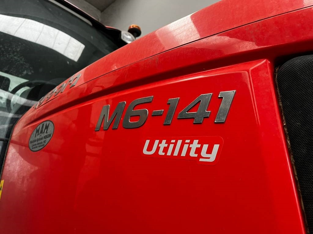 Kubota M 6-141 - 장궤형 트랙터 : 사진 4 Kubota M 6-141 - 장궤형 트랙터 : 사진 4