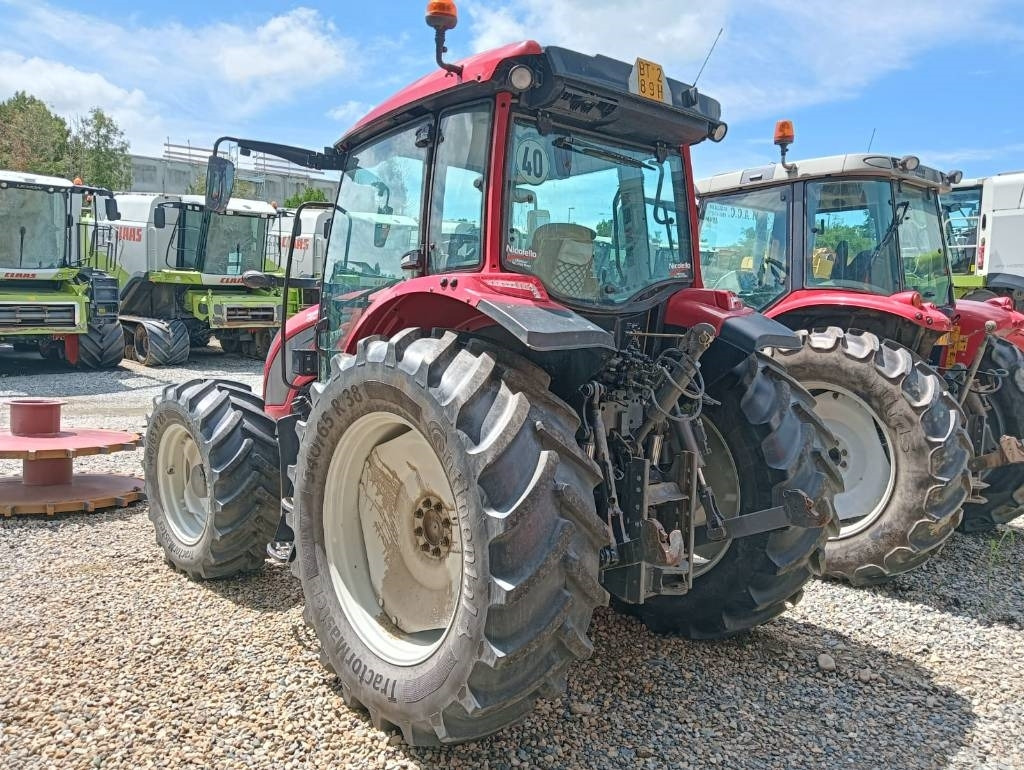 Valtra A 114 - 장궤형 트랙터 : 사진 4 Valtra A 114 - 장궤형 트랙터 : 사진 4