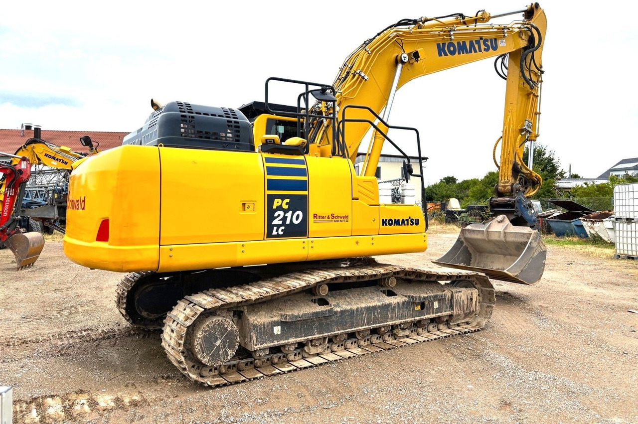 Komatsu PC210LC-11E0 - 크롤러 굴삭기 : 사진 2 Komatsu PC210LC-11E0 - 크롤러 굴삭기 : 사진 2