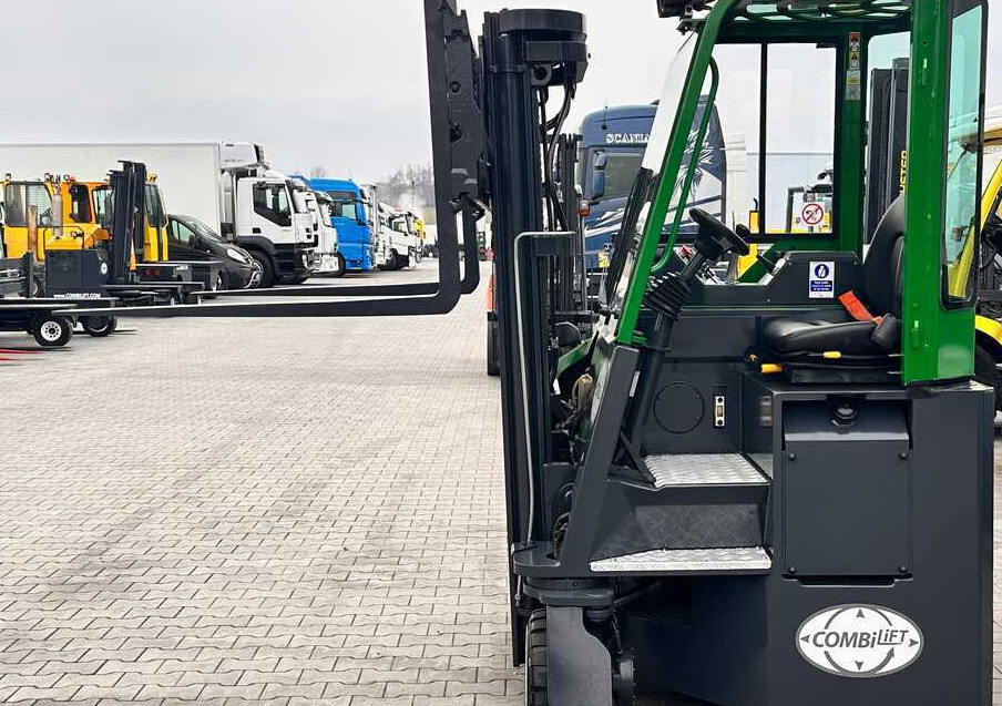 4방향 리치 트럭 Combilift C2500CB / TRIPLEX / DIESEL / 4900MM / FREE LIFT / POSITIONER 1720MM / LIKE NEW : 사진 11