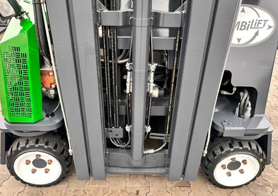 4방향 리치 트럭 Combilift C2500CB / TRIPLEX / DIESEL / 4900MM / FREE LIFT / POSITIONER 1720MM / LIKE NEW : 사진 15