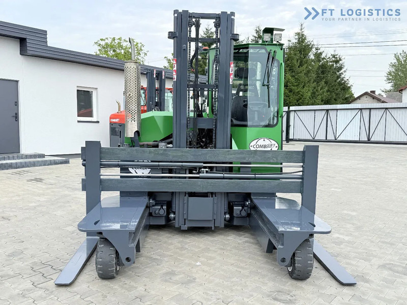 Combilift C3000 / DIESEL / DUPLEX - 4000MM / WIDE FORK POSITIONER 2700MM / FULL HEATED CABIN / ONLY 6905H / CONDITION - LIKE NEW! C3000 / - 4방향 리치 트럭 : 사진 4 Combilift C3000 / DIESEL / DUPLEX - 4000MM / WIDE FORK POSITIONER 2700MM / FULL HEATED CABIN / ONLY 6905H / CONDITION - LIKE NEW! C3000 / - 4방향 리치 트럭 : 사진 4