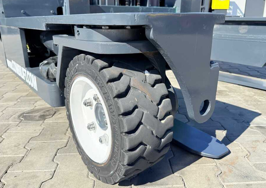 Combilift C3000 / DIESEL / DUPLEX - 4100MM / FREE-LIFT / CABIN / LIKE-NEW - 4방향 리치 트럭 : 사진 3 Combilift C3000 / DIESEL / DUPLEX - 4100MM / FREE-LIFT / CABIN / LIKE-NEW - 4방향 리치 트럭 : 사진 3