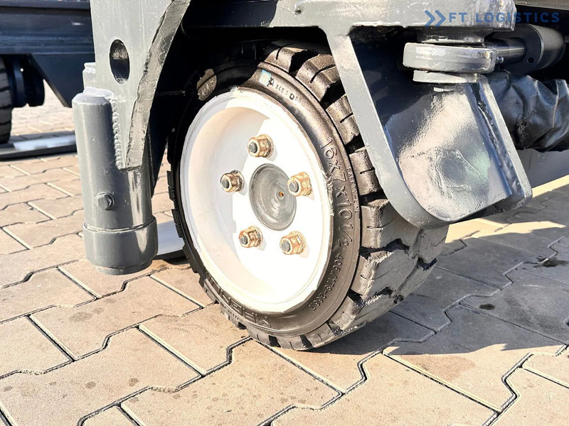 Combilift C3000 / DUPLEX / 4100MM / LPG / FREE LIFT / Like New C3000 / DUPLEX / 4100MM / LPG / FREE LIFT / Like New - 4방향 리치 트럭 : 사진 4 Combilift C3000 / DUPLEX / 4100MM / LPG / FREE LIFT / Like New C3000 / DUPLEX / 4100MM / LPG / FREE LIFT / Like New - 4방향 리치 트럭 : 사진 4