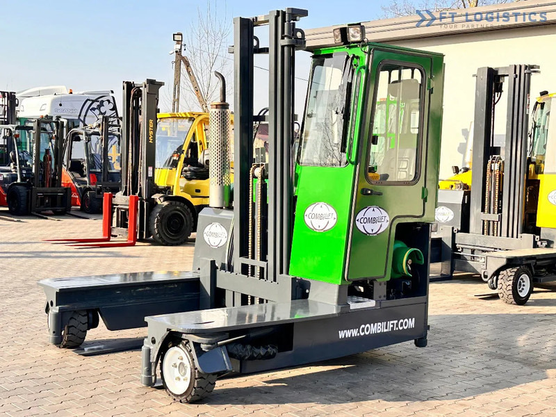 Combilift C3000 / DUPLEX / 4100MM / LPG / FREE LIFT / Like New C3000 / DUPLEX / 4100MM / LPG / FREE LIFT / Like New - 4방향 리치 트럭 : 사진 1 Combilift C3000 / DUPLEX / 4100MM / LPG / FREE LIFT / Like New C3000 / DUPLEX / 4100MM / LPG / FREE LIFT / Like New - 4방향 리치 트럭 : 사진 1