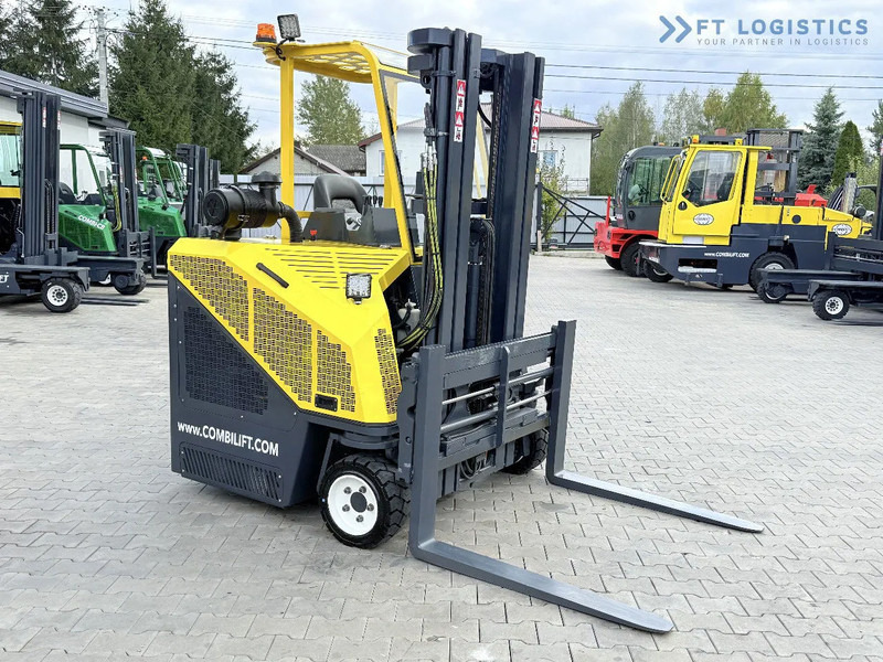 4방향 리치 트럭 Combilift C3000CB / GAS / TRIPLEX 4900MM / FREE LIFT / FORK POSITIONER / SIDE SHIFT / EXCELLENT CONDITION / Wide range of four-way and sid : 사진 8