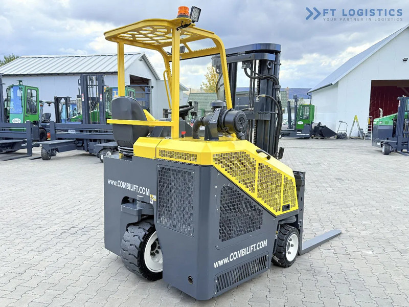 4방향 리치 트럭 Combilift C3000CB / GAS / TRIPLEX 4900MM / FREE LIFT / FORK POSITIONER / SIDE SHIFT / EXCELLENT CONDITION / Wide range of four-way and sid : 사진 10