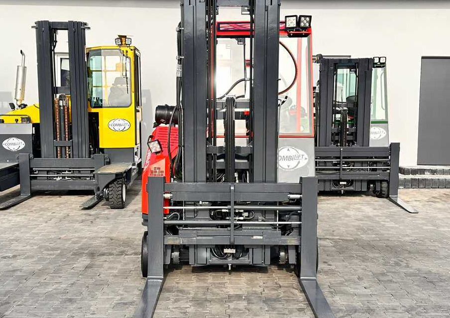 Combilift C3000CB / LPG / TRIPLEX / 5500MM / FREE LIFT / SIDE SHIFT + FORK POSITIONER / LIKE NEW - 4방향 리치 트럭 : 사진 3 Combilift C3000CB / LPG / TRIPLEX / 5500MM / FREE LIFT / SIDE SHIFT + FORK POSITIONER / LIKE NEW - 4방향 리치 트럭 : 사진 3