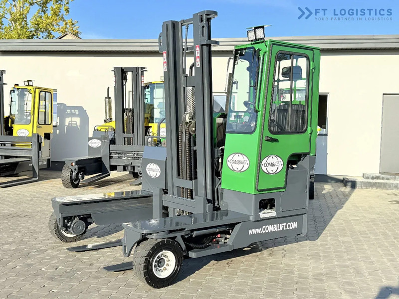 Combilift C4000 / DIESEL / DUPLEX 4100MM / FREE LIFT / SIDE SHIFT / FULL CABIN / EXCELLENT CONDITION / Wide range of four-way and side loa - 4방향 리치 트럭 : 사진 1 Combilift C4000 / DIESEL / DUPLEX 4100MM / FREE LIFT / SIDE SHIFT / FULL CABIN / EXCELLENT CONDITION / Wide range of four-way and side loa - 4방향 리치 트럭 : 사진 1