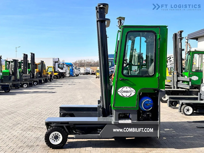 Combilift C4000 / LPG / DUPLEX / 4500MM / FREE LIFT / LIKE NEW C4000 / LPG / DUPLEX / 4500MM / FREE LIFT / LIKE NEW - 4방향 리치 트럭 : 사진 3 Combilift C4000 / LPG / DUPLEX / 4500MM / FREE LIFT / LIKE NEW C4000 / LPG / DUPLEX / 4500MM / FREE LIFT / LIKE NEW - 4방향 리치 트럭 : 사진 3