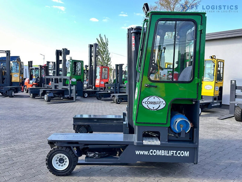 Combilift C4000 / TRIPLEX / 4900MM / LPG / FREE LIFT / FORK SHIFT / LIKE NEW C4000 / TRIPLEX / 4900MM / LPG / FREE LIFT / FORK SHIFT / LIK - 4방향 리치 트럭 : 사진 2 Combilift C4000 / TRIPLEX / 4900MM / LPG / FREE LIFT / FORK SHIFT / LIKE NEW C4000 / TRIPLEX / 4900MM / LPG / FREE LIFT / FORK SHIFT / LIK - 4방향 리치 트럭 : 사진 2